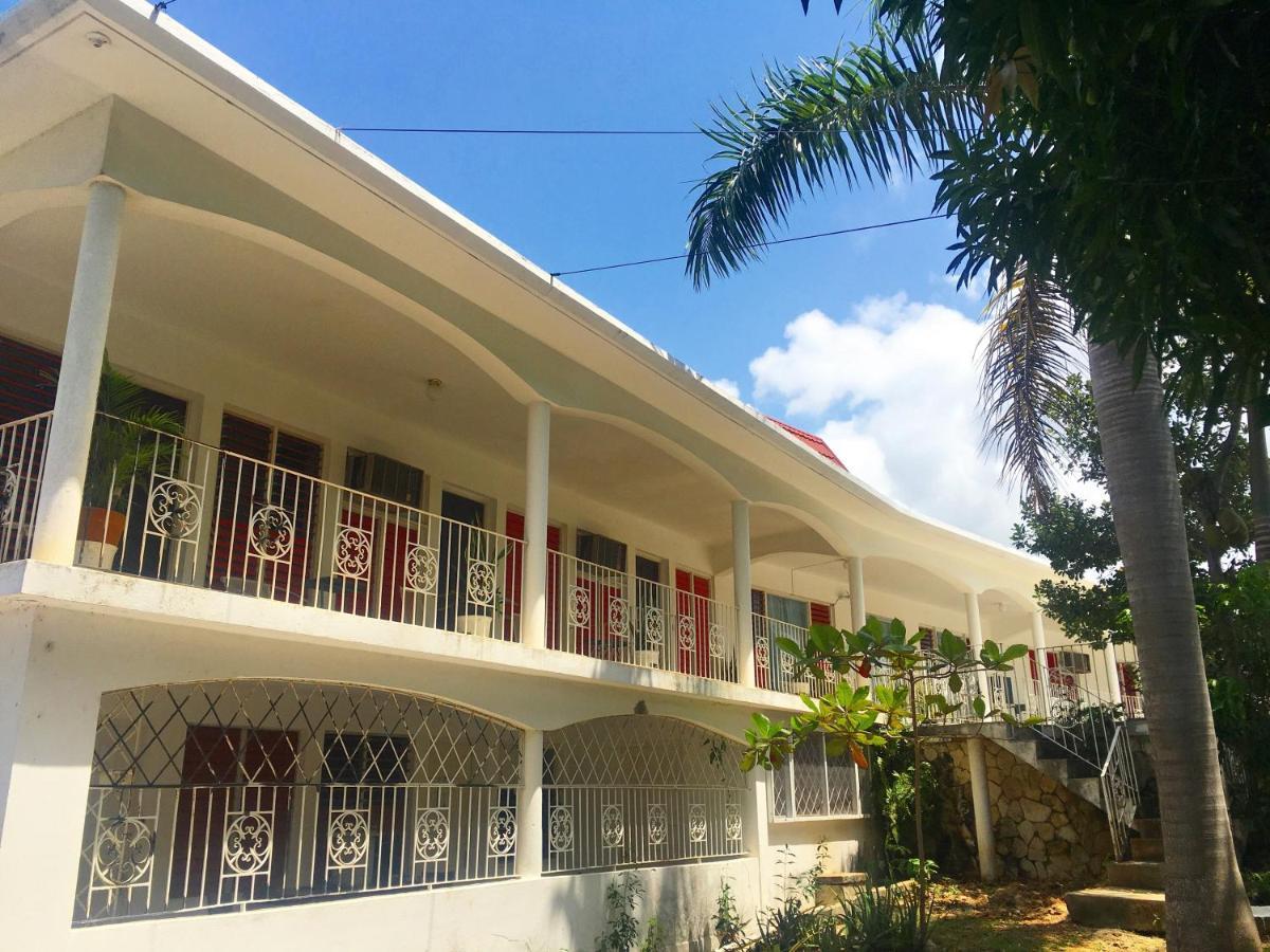African Symbol Guest House Montego Bay Exterior photo