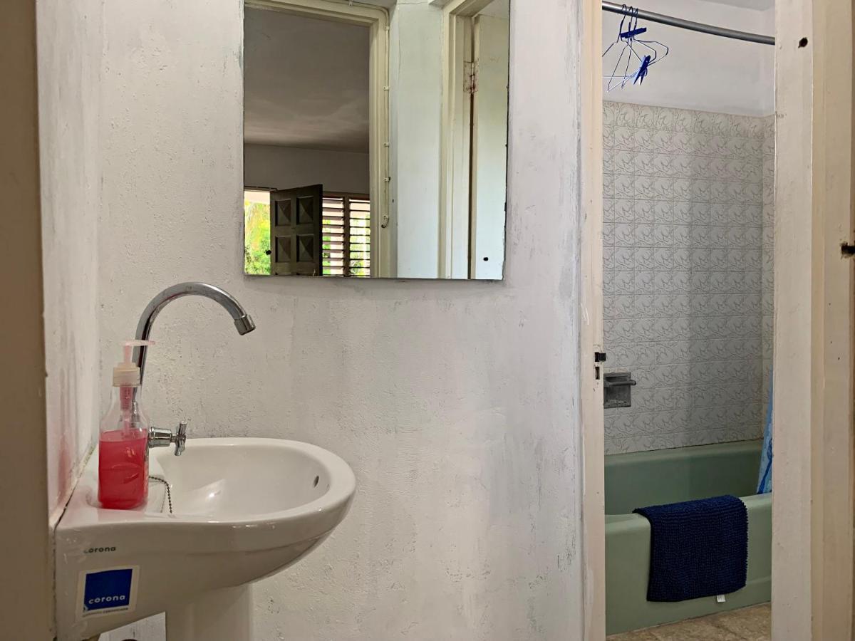 African Symbol Guest House Montego Bay Exterior photo